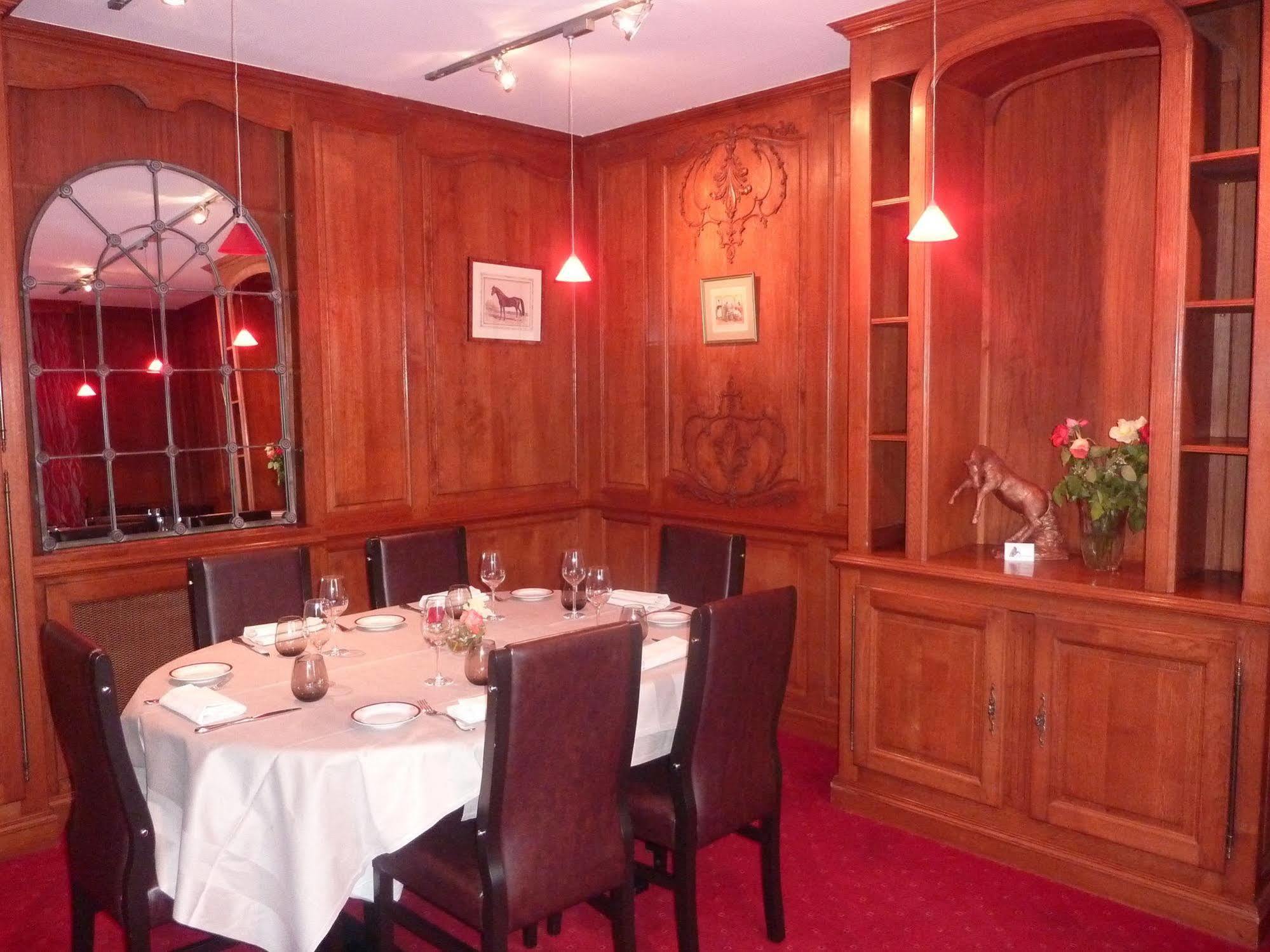 Hotel De France Chaudeyrac Ngoại thất bức ảnh